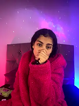 NINA 18 YEARS online show from December 4, 8:28 pm