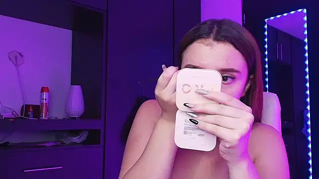 TinaJonnes  online show from March 19, 7:01 am