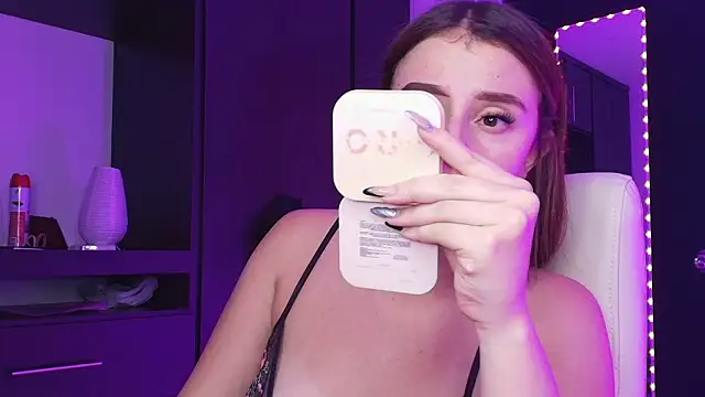 TinaJonnes  online show from March 26, 4:40 am