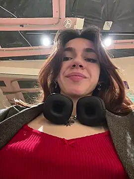 Lily  Belle online show from January 18, 4:31 pm