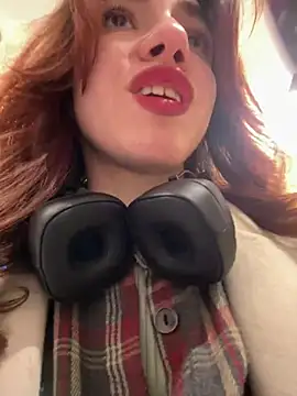 Lily  Belle online show from February 28, 1:14 pm