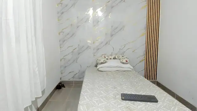 coralcarter1 online show from January 15, 2:16 am