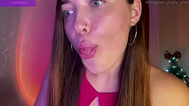 Snapshot of plushy_pixie chatting on December 7, 6:15 pm plushy pixie online show from December 7, 6:15 pm