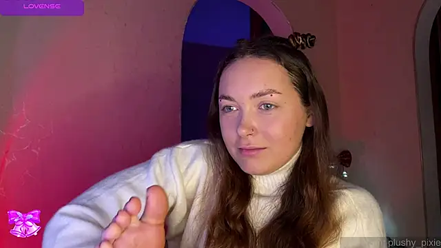 Snapshot of plushy_pixie chatting on December 29, 4:59 am plushy pixie online show from December 29, 4:59 am