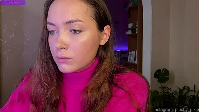 Snapshot of plushy_pixie chatting on January 11, 11:34 am plushy pixie online show from January 11, 11:34 am