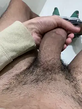 alex-riadh online show from January 5, 8:23 pm