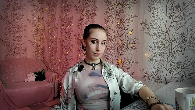 Snapshot of Mary0Lou chatting on February 14, 8:00 am Mary0Lou online show from February 14, 8:00 am