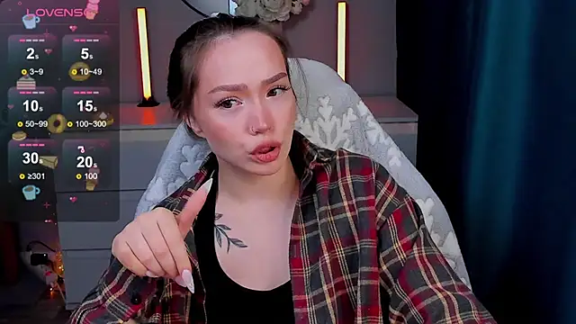 Evia r0se online show from January 14, 10:21 am