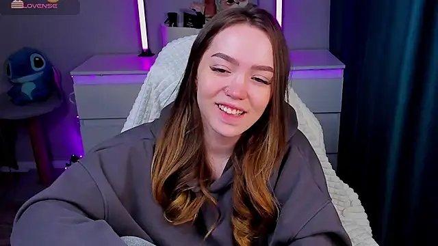 Evia r0se online show from March 26, 5:57 am