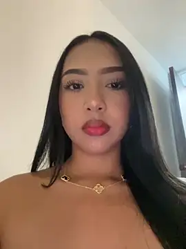 SOPHIACANDY19  online show from October 30, 9:59 pm