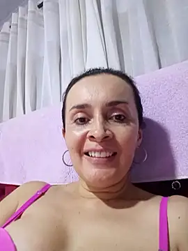 Samantha Sullivan  online show from March 24, 2:38 am