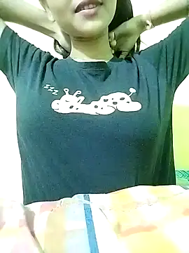 MISSQUEEN48 online show from January 12, 5:33 pm