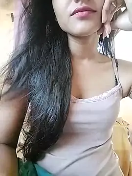MISSQUEEN48 online show from May 16, 6:32 am