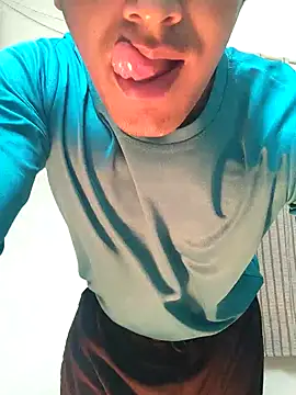 Snapshot of Wild-Honey chatting on December 15, 12:51 am Wild-Honey online show from December 15, 12:51 am