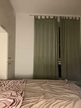 alexaandreea99 online show from December 7, 1:25 am