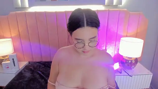 alys baker online show from October 10, 3:49 am