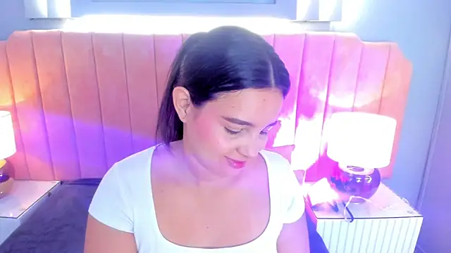 alys baker online show from October 22, 4:02 am