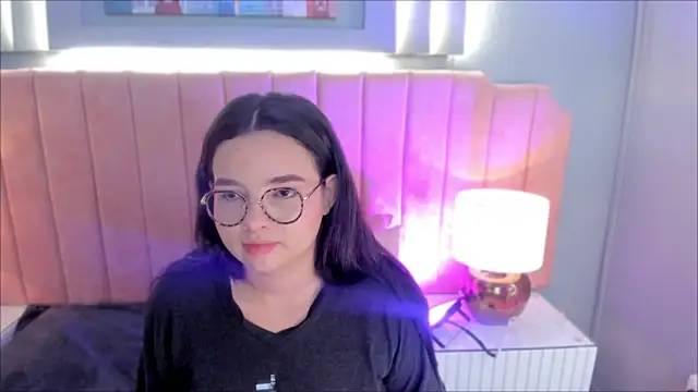 alys baker online show from November 6, 3:40 am