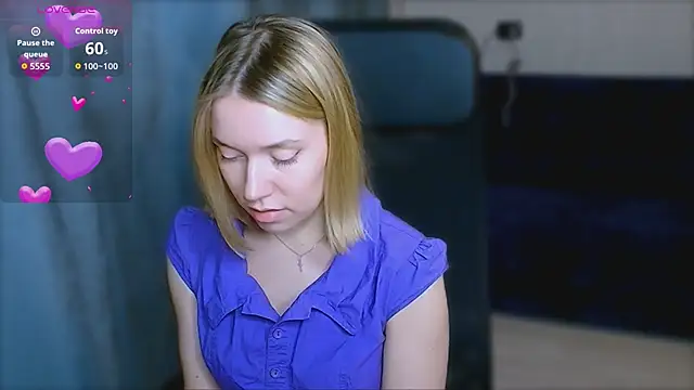 Snapshot of TaylorBre chatting on March 25, 6:41 am TaylorBre online show from March 25, 6:41 am