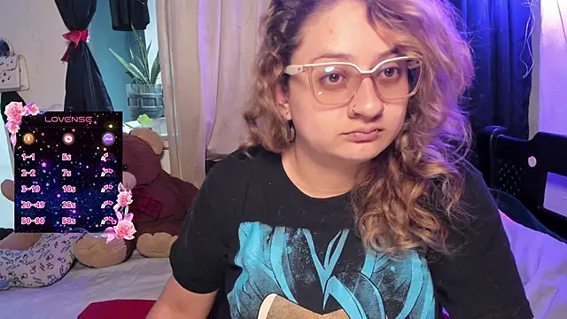 AnnieBigBoobs online show from October 17, 9:28 pm