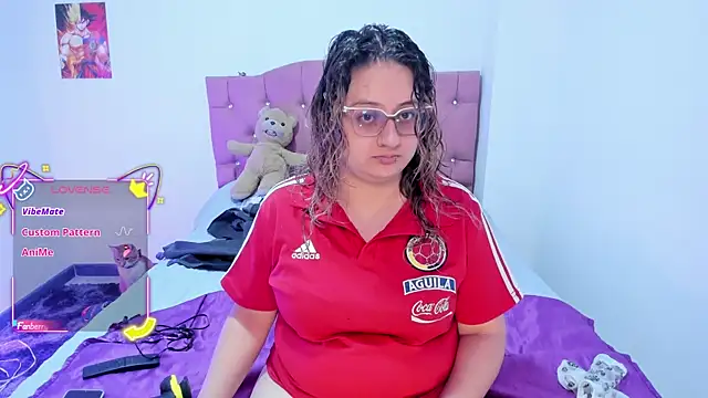 AnnieBigBoobs online show from December 19, 9:33 pm