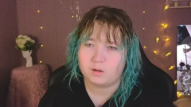 Snapshot of ChimberWol chatting on February 7, 2:04 am ChimberWol online show from February 7, 2:04 am