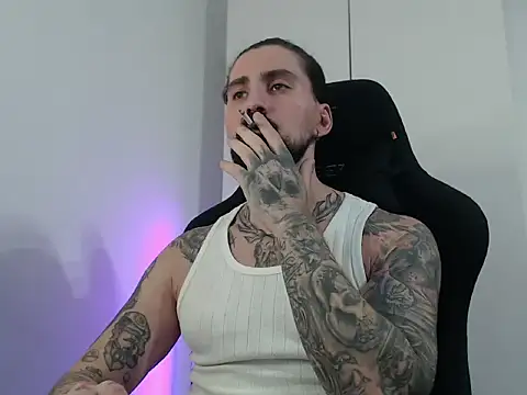 MateoHunk online show from November 13, 5:45 pm