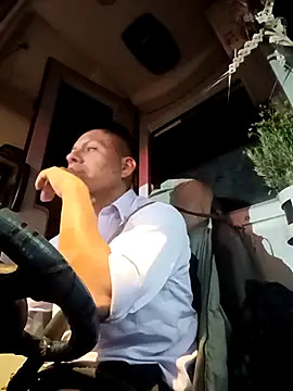 alexchir4 online show from October 22, 1:17 am