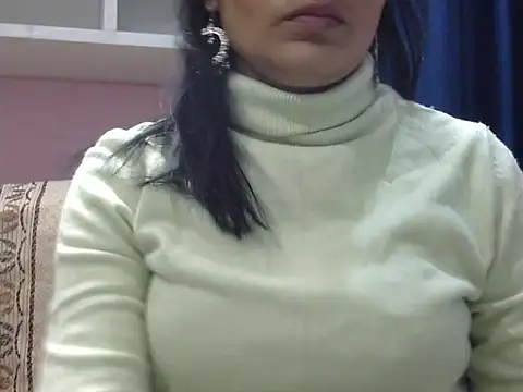 l l ish online show from February 9, 4:04 am