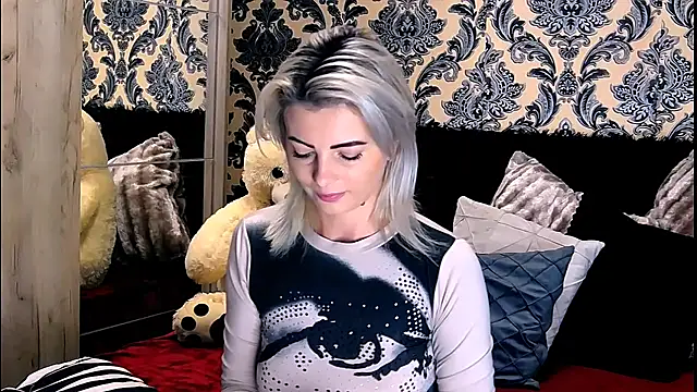 Aly girl1 online show from December 6, 9:32 am