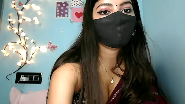 Reena Singh53 online show from September 12, 12:38 pm
