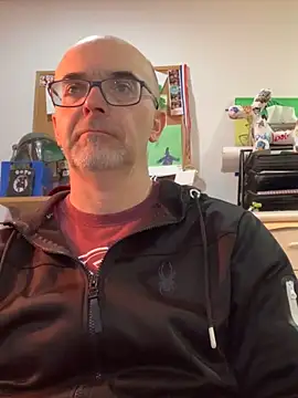 MaxVain online show from March 4, 7:01 pm