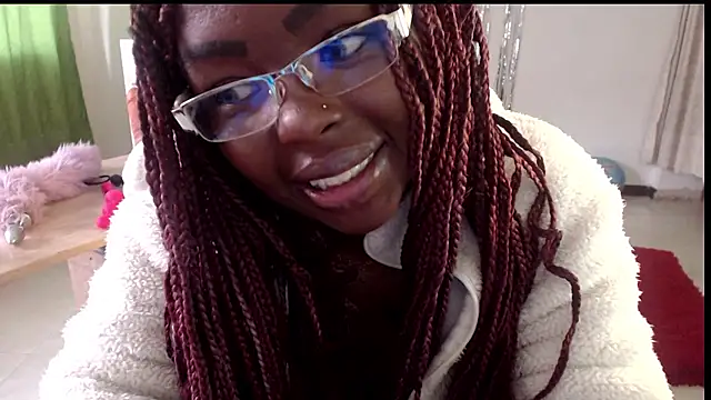 Snapshot of _Zooee chatting on January 10, 6:31 pm Zooee online show from January 10, 6:31 pm