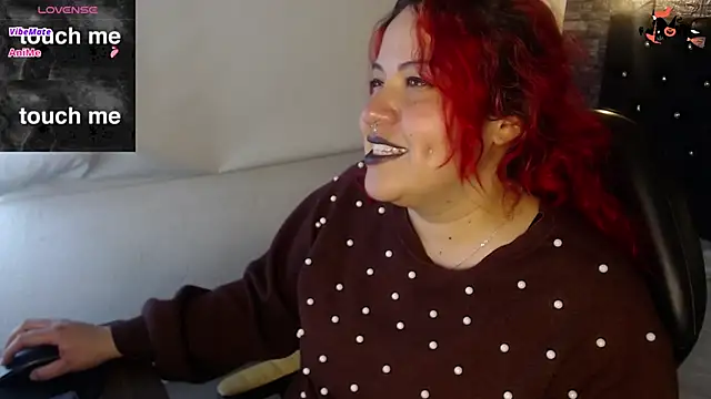 Bruja  Scarlata online show from December 14, 4:52 pm