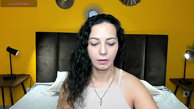 Linda Insatiable online show from March 5, 1:31 am