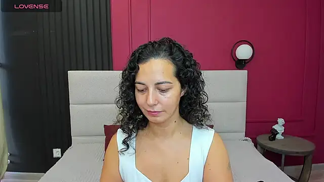 Linda Insatiable online show from September 26, 1:20 am