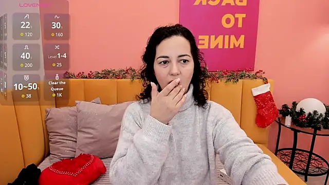 Linda Insatiable online show from December 4, 1:48 am