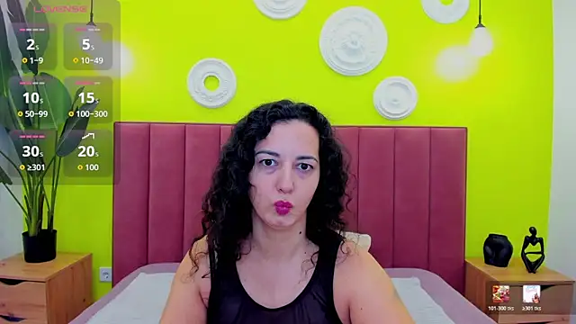 Linda Insatiable online show from April 9, 1:38 am