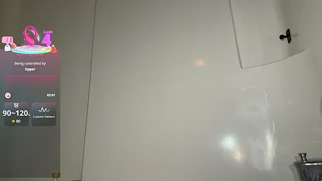 Snapshot of VeronicaRonnieTaylor chatting on February 4, 6:41 am VeronicaRonnieTaylor online show from February 4, 6:41 am