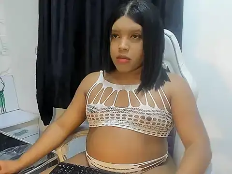 Snapshot of ShanayaKops chatting on November 23, 2:11 am ShanayaKops online show from November 23, 2:11 am