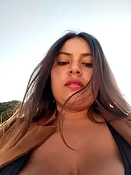 DULCE  26 online show from February 15, 1:05 pm