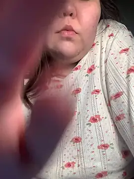 lunamas online show from April 4, 11:46 pm