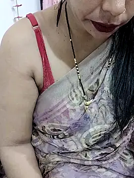 Urmila bhabhii online show from December 5, 3:15 am