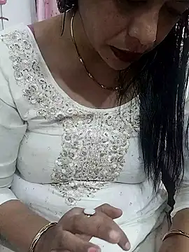 Urmila bhabhii online show from January 8, 4:37 am