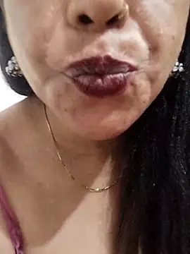 Urmila bhabhii online show from March 30, 2:29 pm