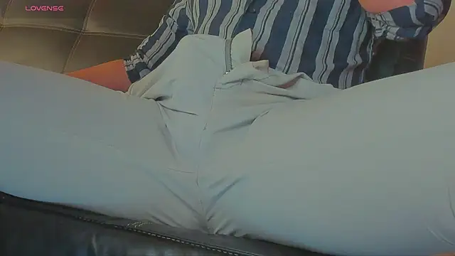 MrLonely02 online show from January 4, 2:14 am