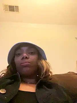 butterflybootyy online show from December 4, 2:42 am