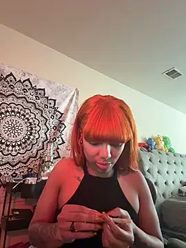 butterflybootyy online show from October 3, 8:06 pm