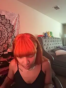 Snapshot of butterflybootyy chatting on October 14, 3:24 pm butterflybootyy online show from October 14, 3:24 pm