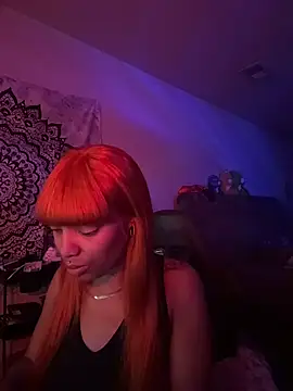 Snapshot of butterflybootyy chatting on October 17, 5:10 am butterflybootyy online show from October 17, 5:10 am